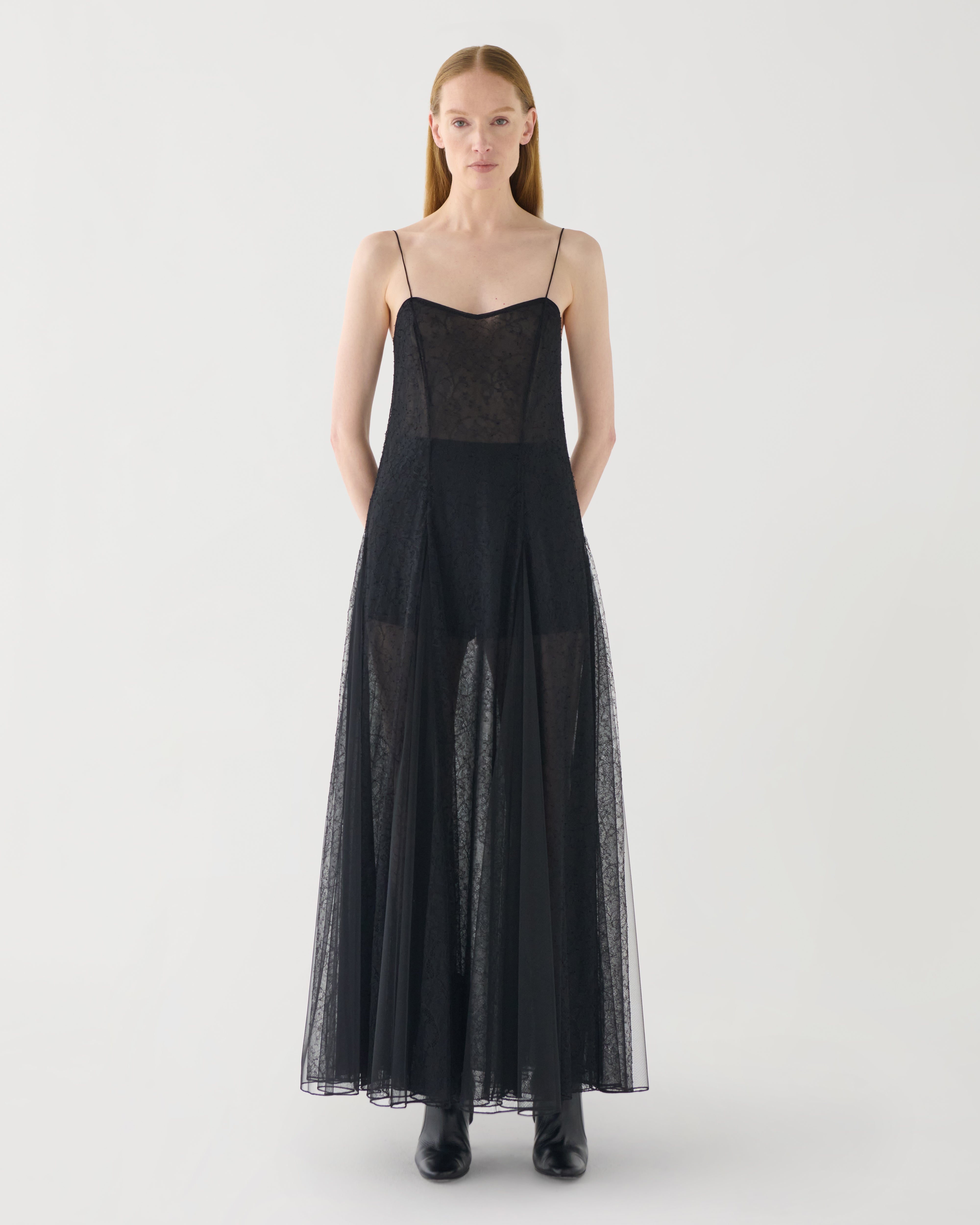Gigi Dress in Lace, Black