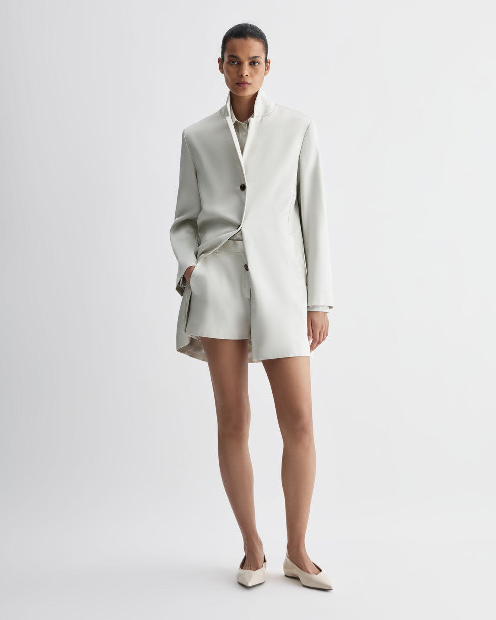 Belle Shorts in Technical Cotton, Oyster