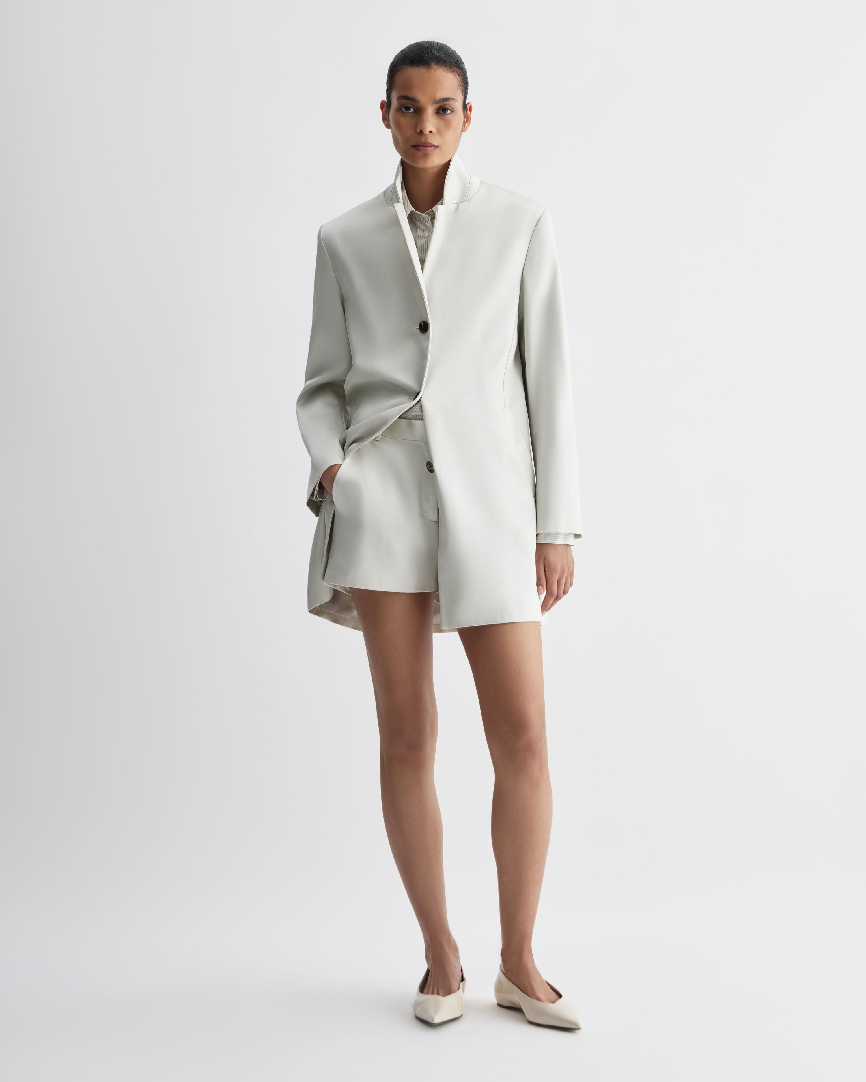 Belle Shorts in Technical Cotton, Oyster