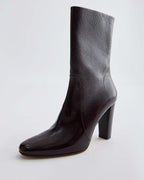 Veronica De Piante Gaia heeled ankle boots in burgundy patent leather, stylish shoes with a sleek ankle-high design.
