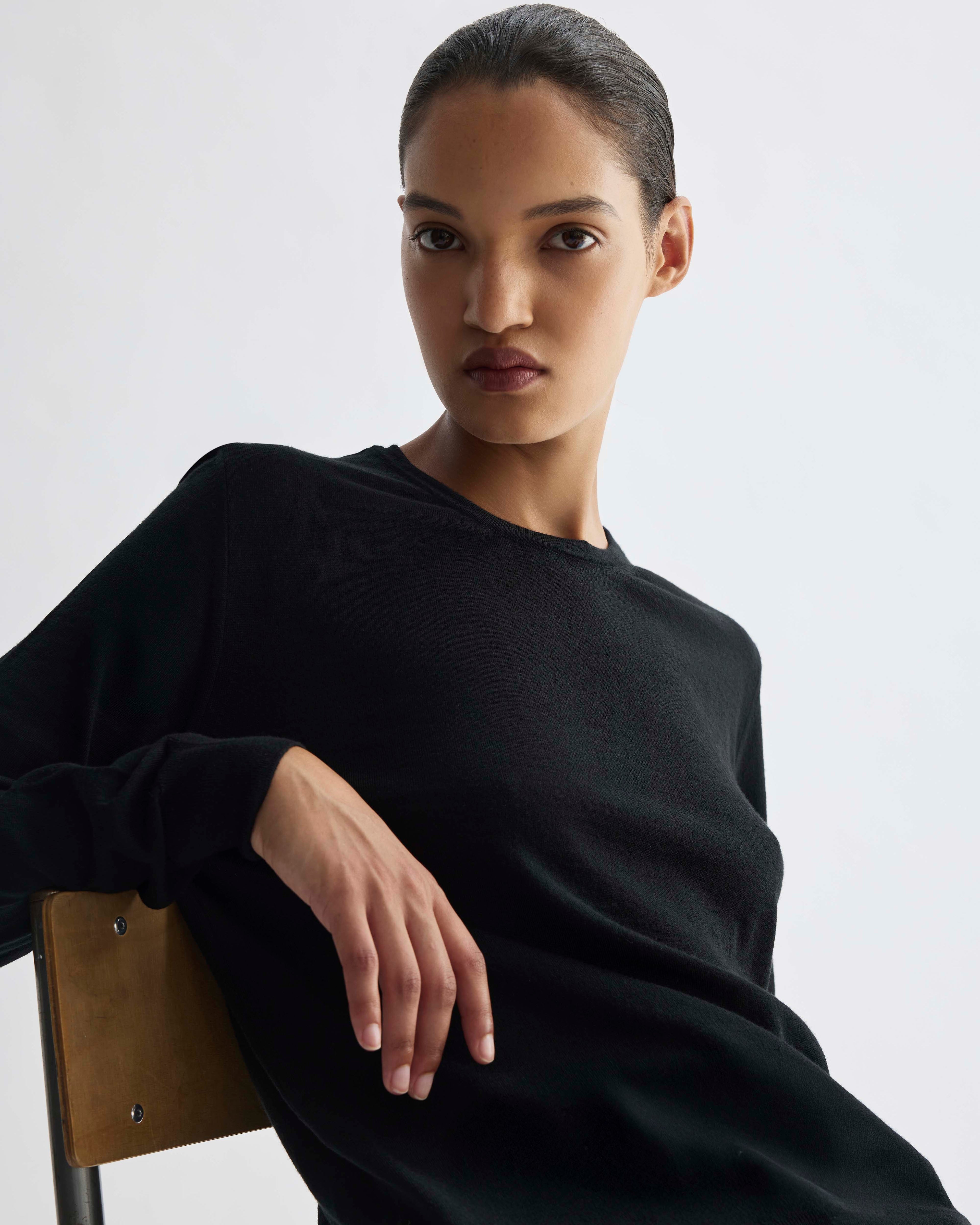 Lucy Sweater in Merino Wool, Black - Veronica De Piante