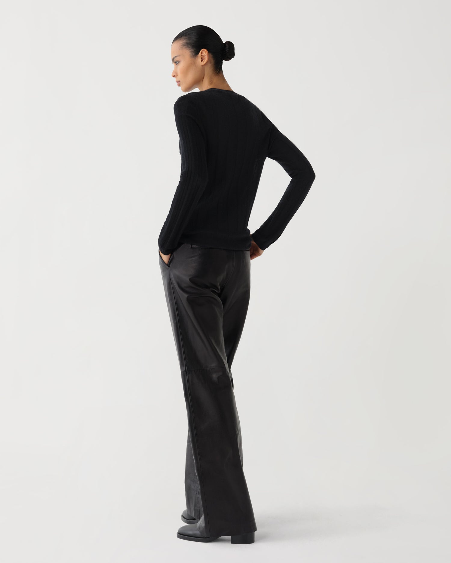 Maya Sweater in Cashmere, Black