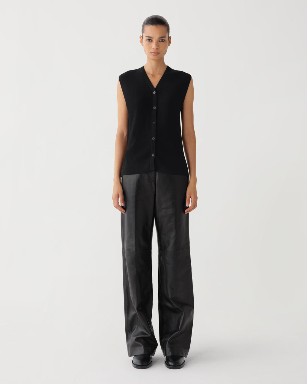 Alice Vest in Merino Wool, Black - Veronica De Piante