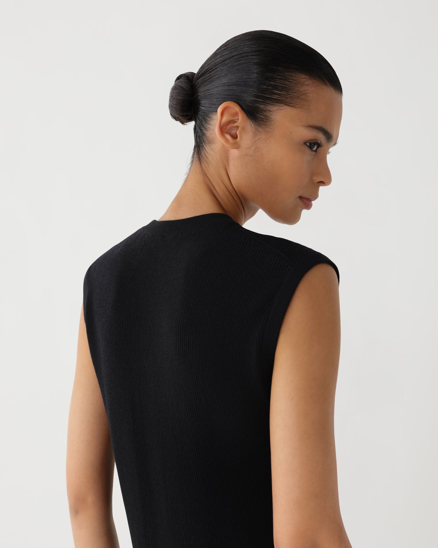 Alice Vest in Merino Wool, Black