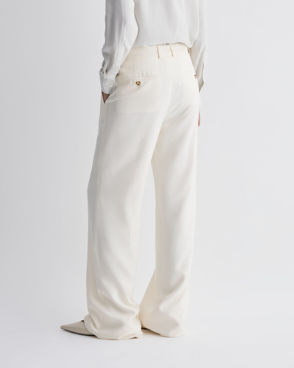 Taylor Trouser in Silk, Off-White - Veronica De Piante