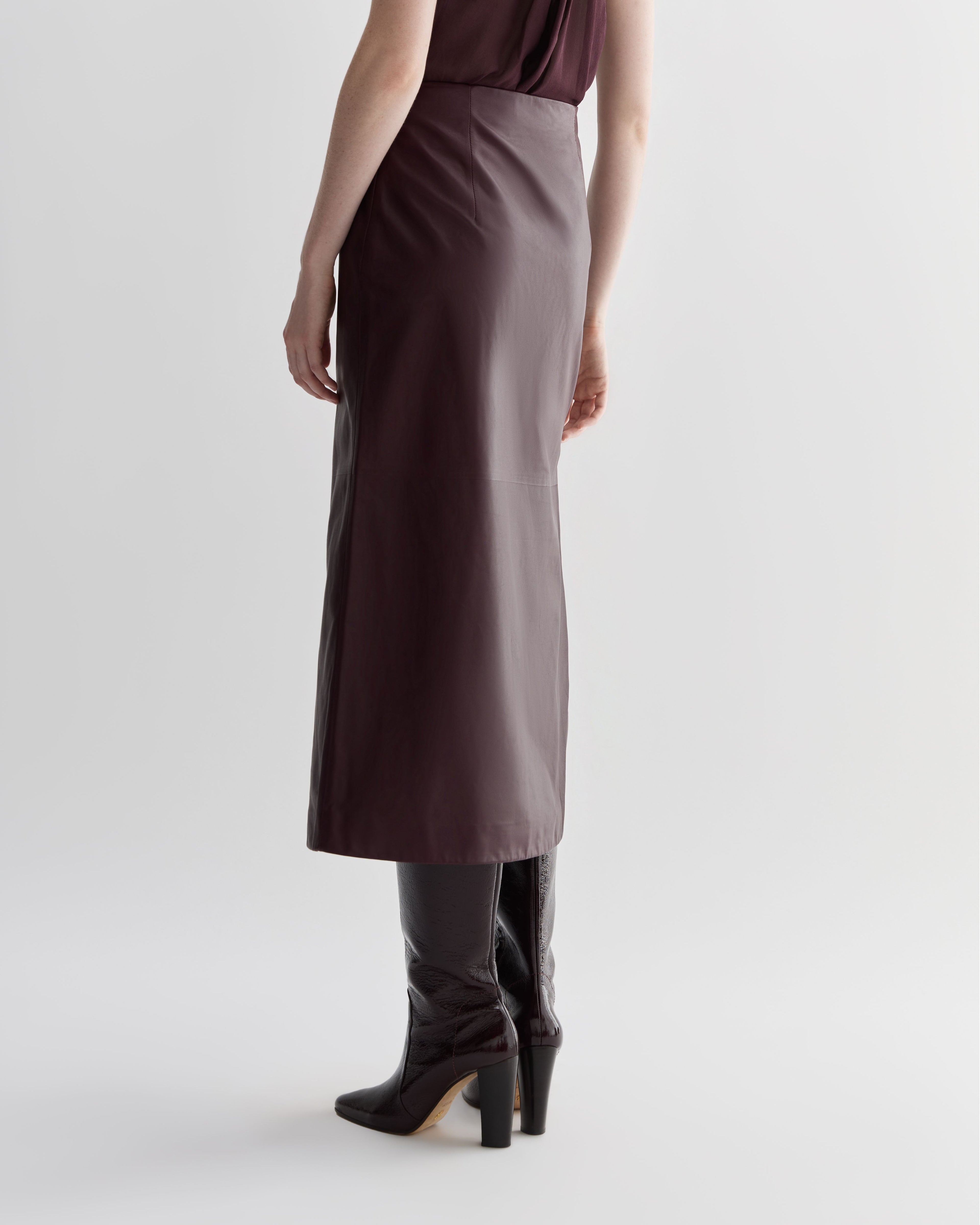 Gisele Skirt in Nappa Leather, Maroon - Veronica De Piante