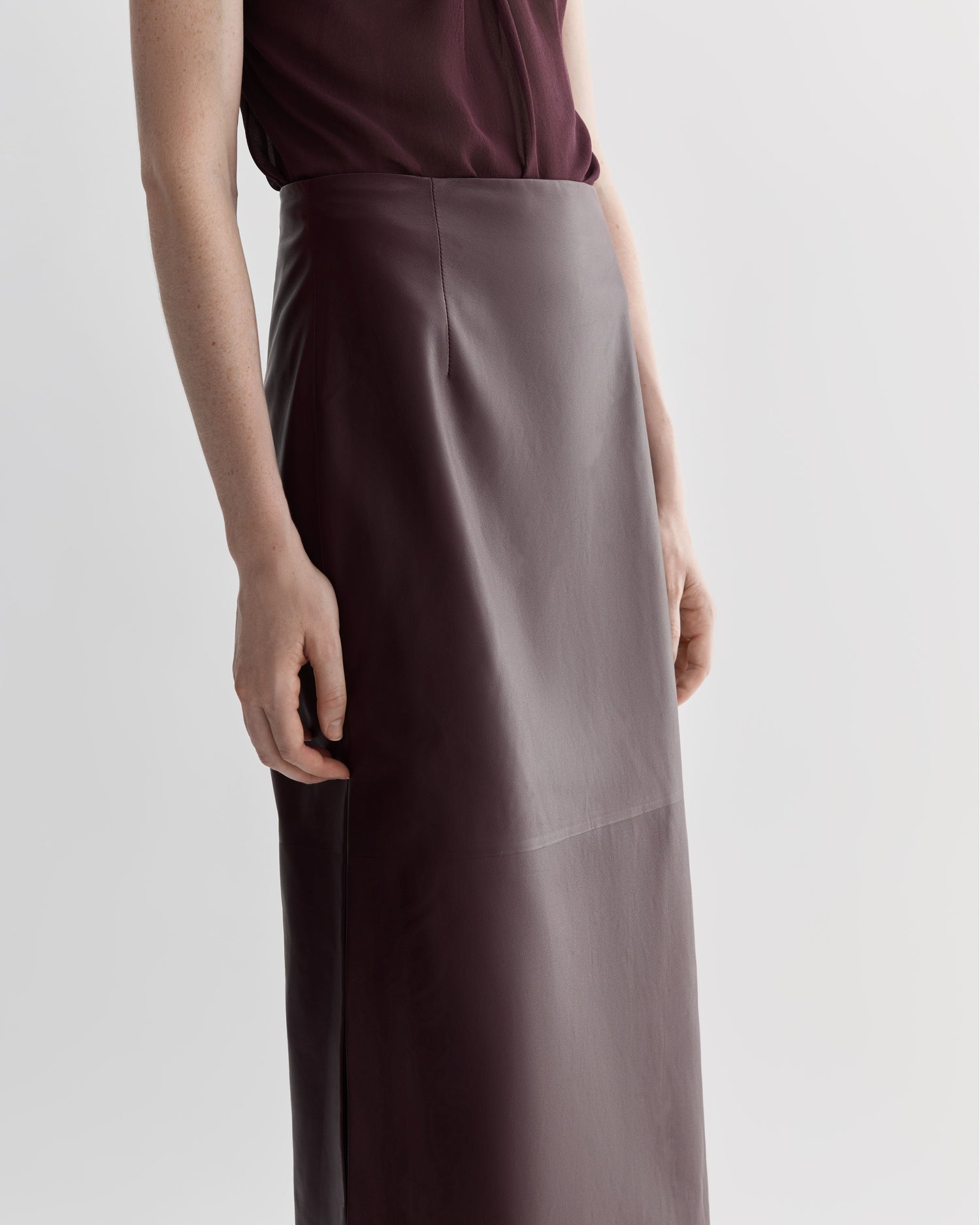 Gisele Skirt in Nappa Leather, Maroon