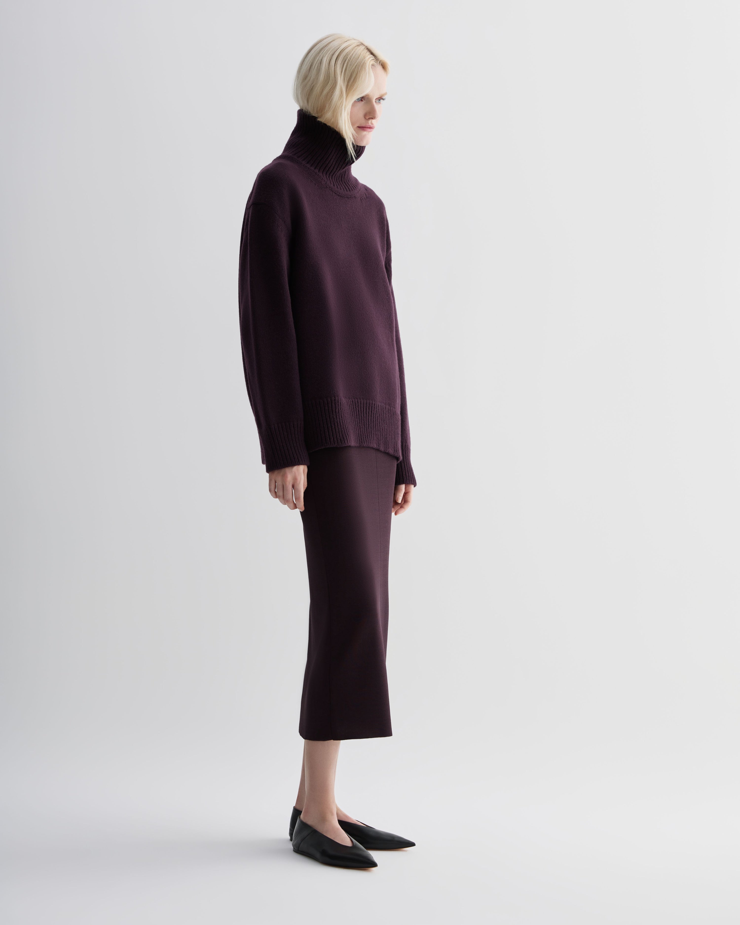 Delphine Sweater in Wool Cashmere, Deep Plum