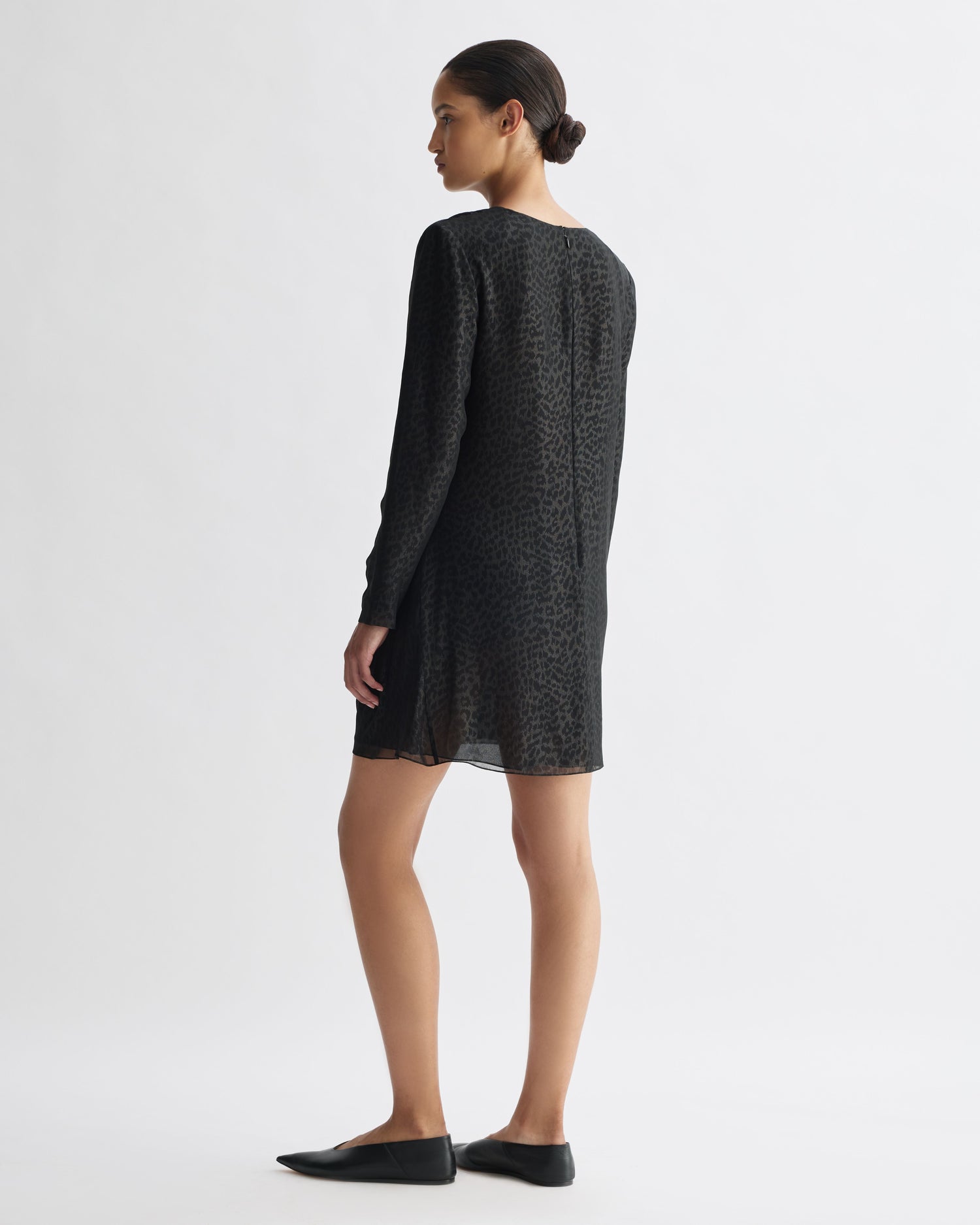 Pia Dress in Silk, Silver Leopard