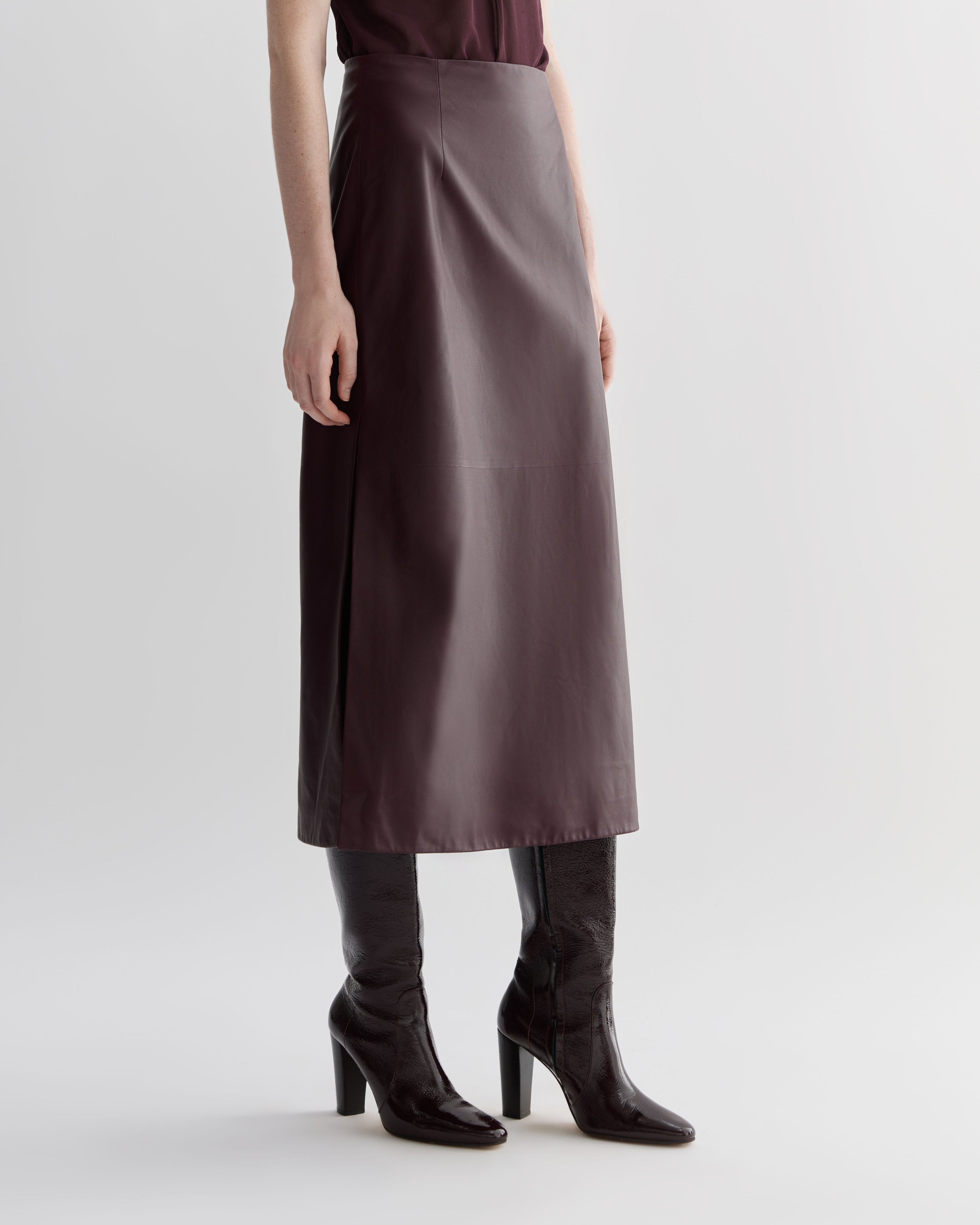 Gisele Skirt in Nappa Leather, Maroon - Veronica De Piante