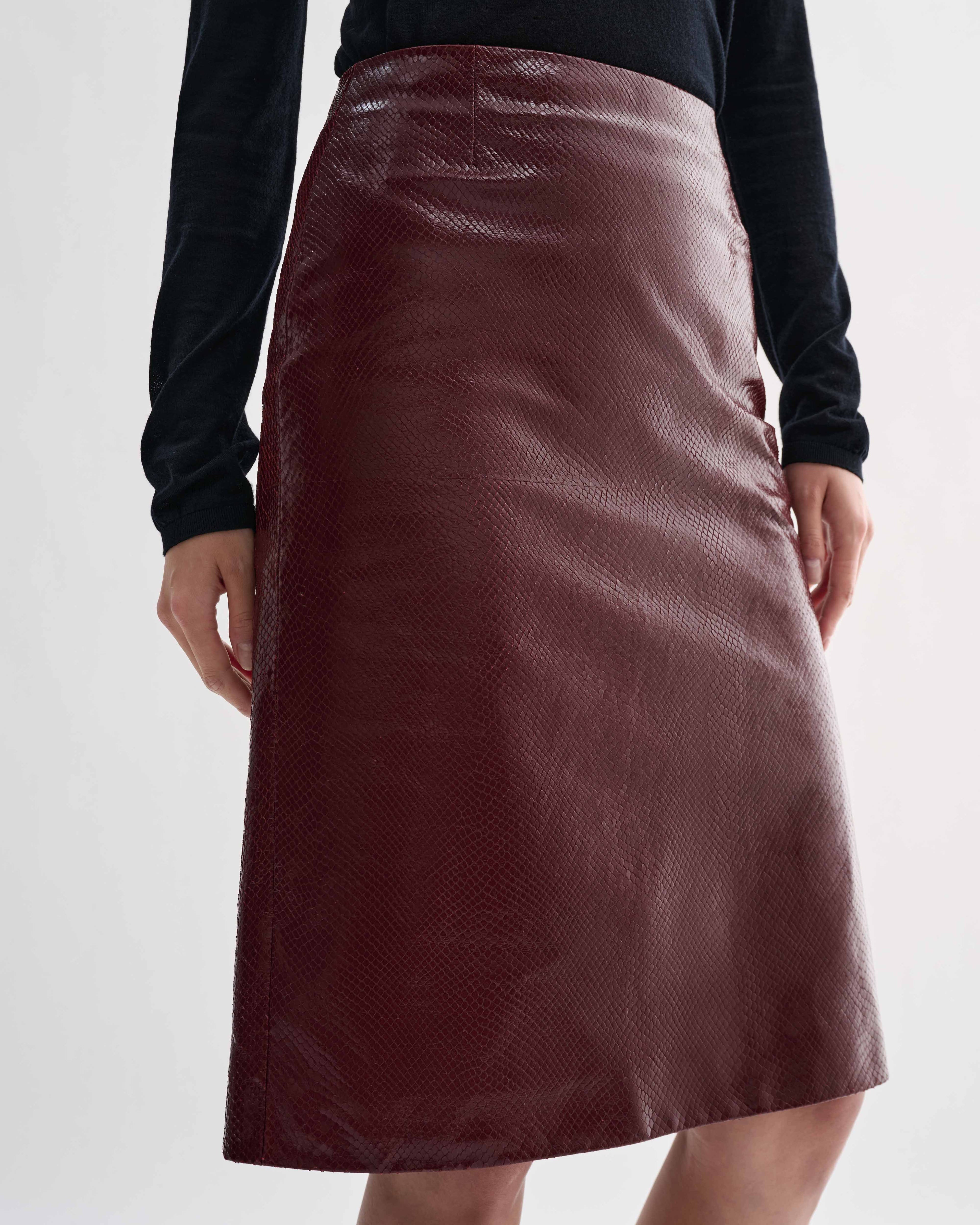 Noelia Skirt in Dark Red embossed leather pencil skirt, semi-gloss snakeskin, worn by model