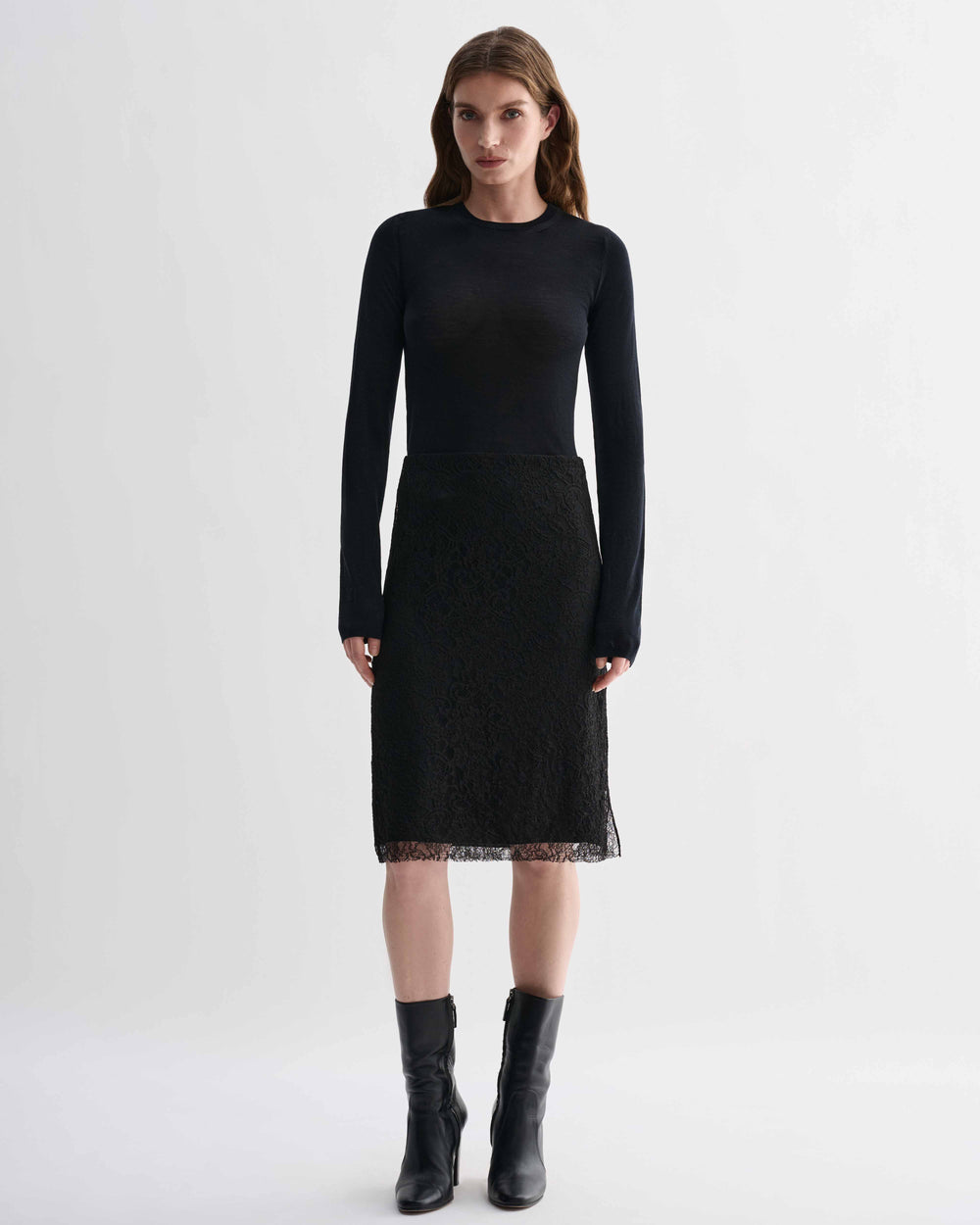 Nola Skirt in Lace, Black