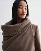 Caro Snood in Wool Cashmere, Camel - Veronica De Piante