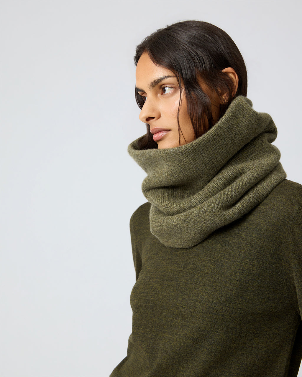 Fleur Snood In Wool Cashmere, Olive