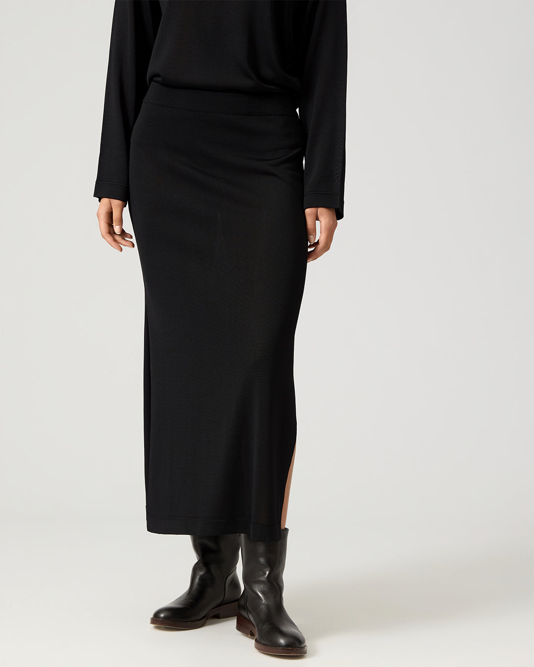 Leo Knit Skirt In Viscose, Black
