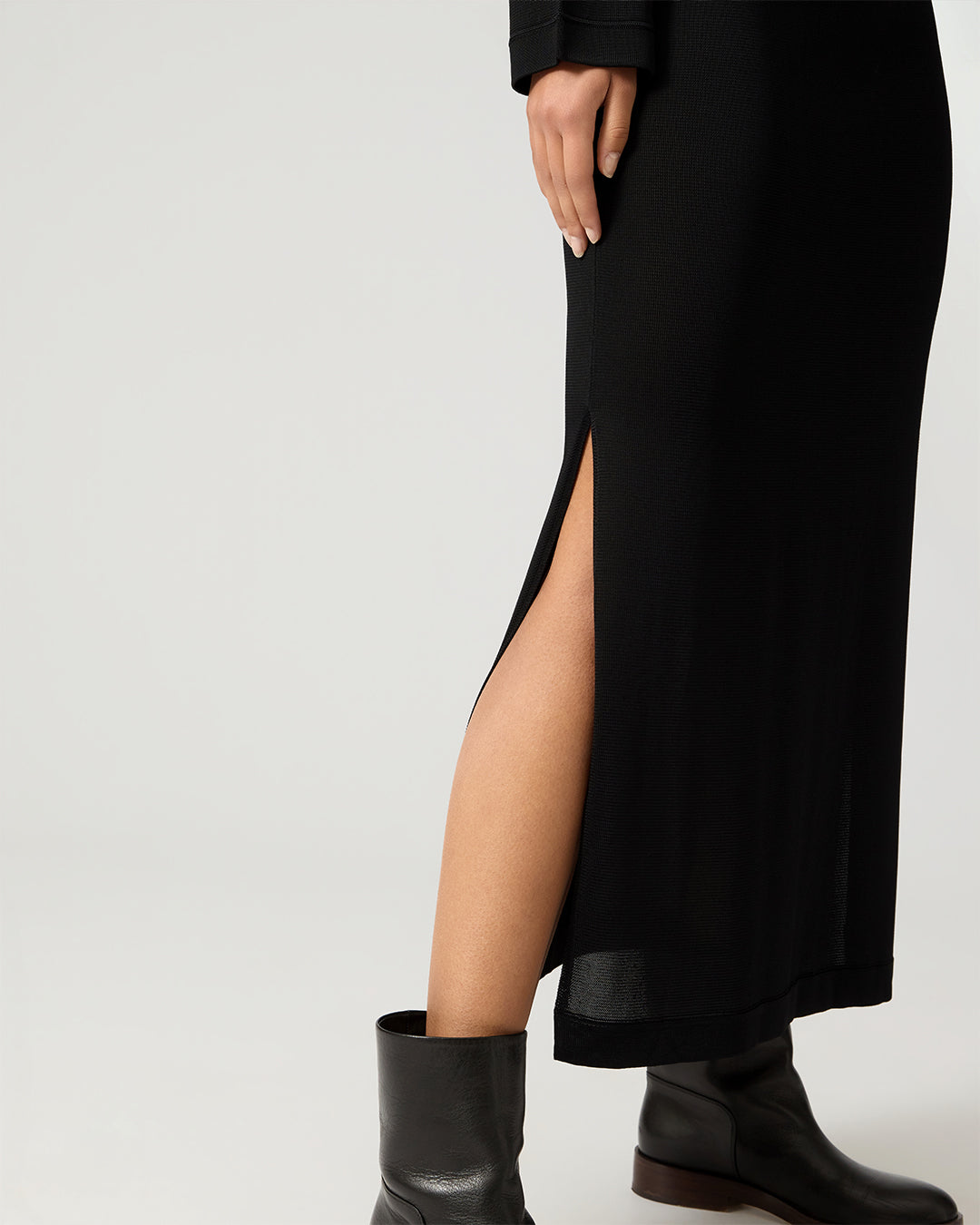 Leo Knit Skirt In Viscose, Black