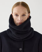 Fleur Snood in Wool Cashmere, Black - Veronica De Piante