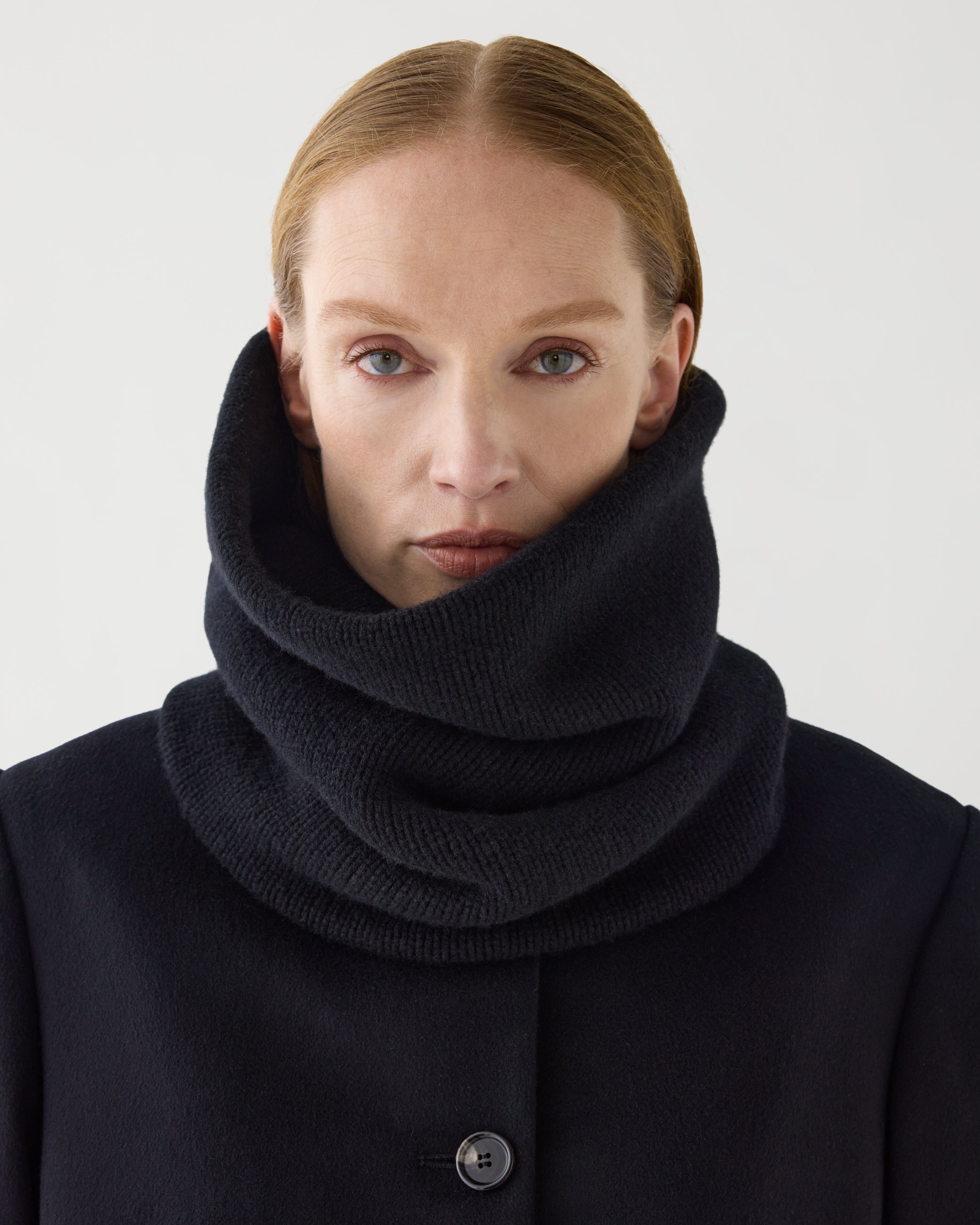 Fleur Snood in Wool Cashmere, Black