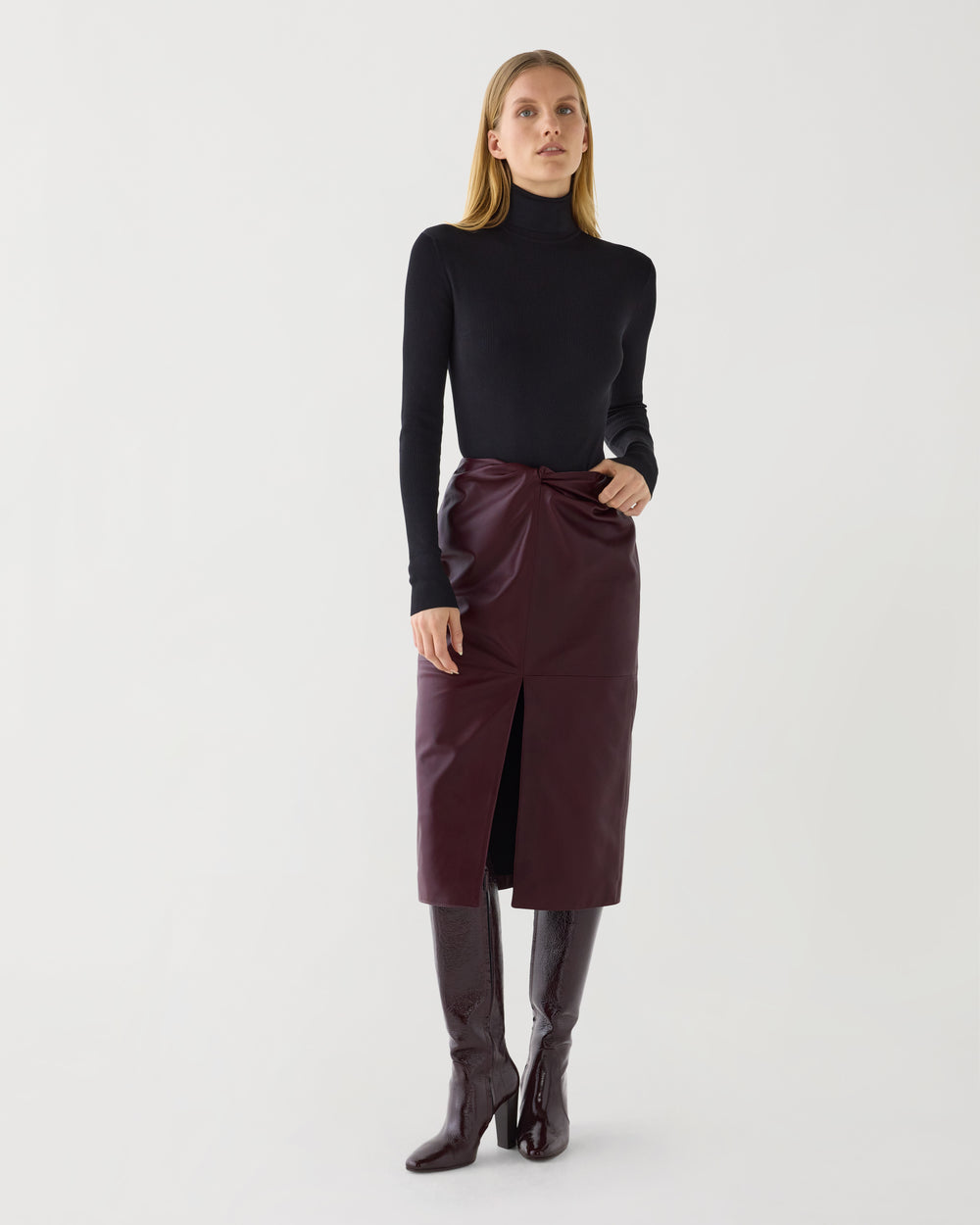 Mira Skirt in Light Weight Leather,  Plum