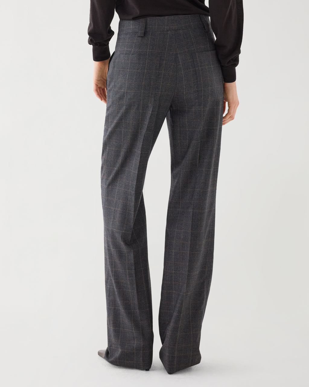 Dark grey plaid Avery trousers in suiting fabric, featuring a tailored fit and classic design for versatile styling.