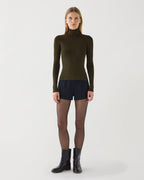 Veronica De Piante Luisa Short in black stretch viscose crepe, featuring a relaxed fit and smooth texture.
