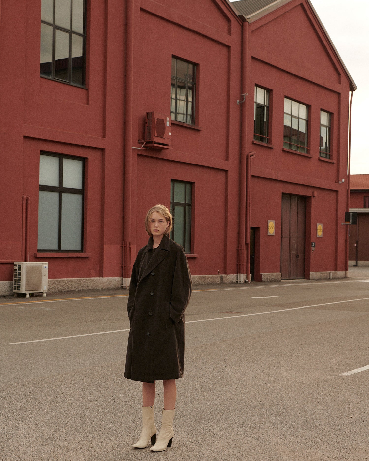 Gaia Heeled Ankle Boots in Leather, Limestone