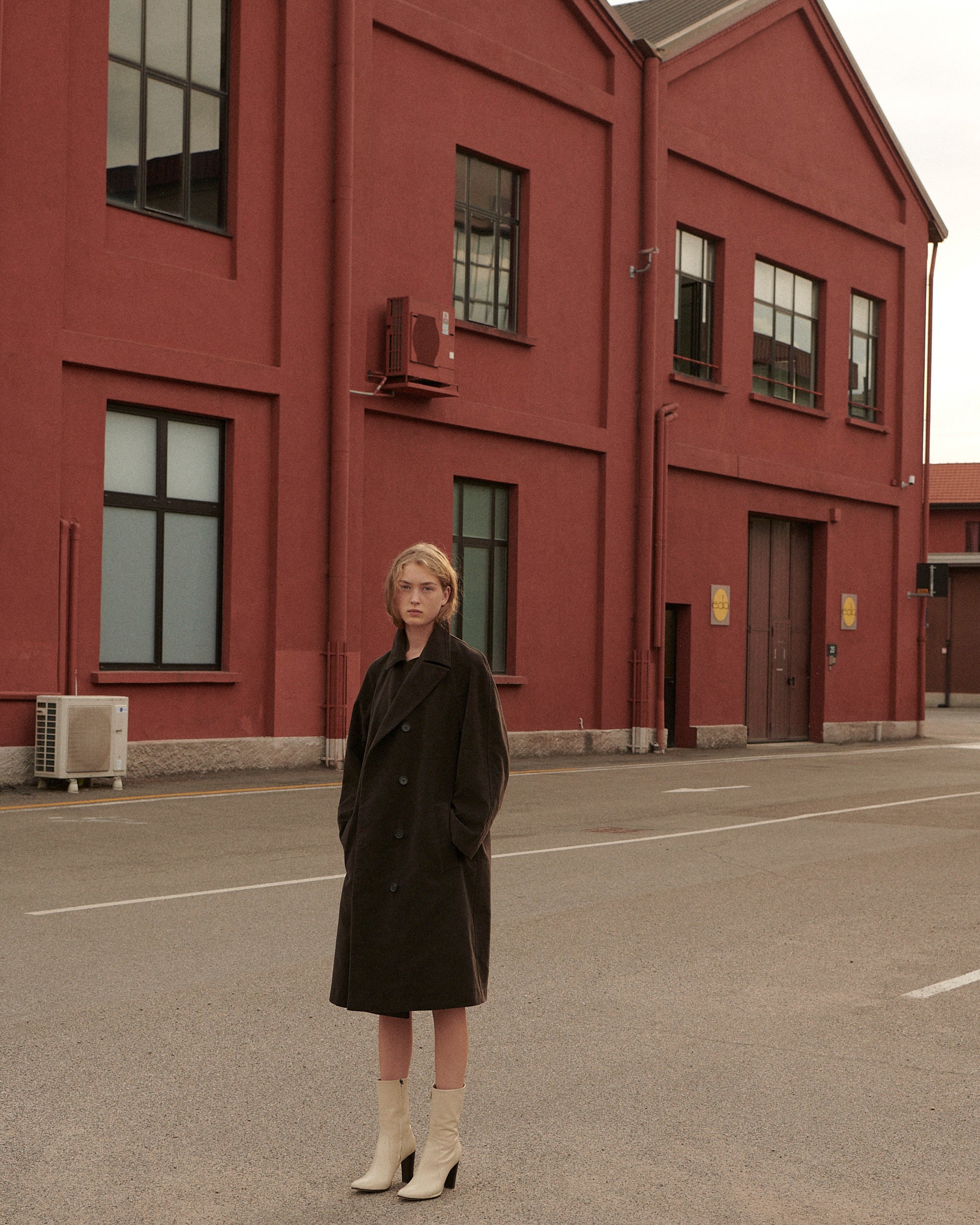 Gaia Heeled Ankle Boots in Leather, Limestone