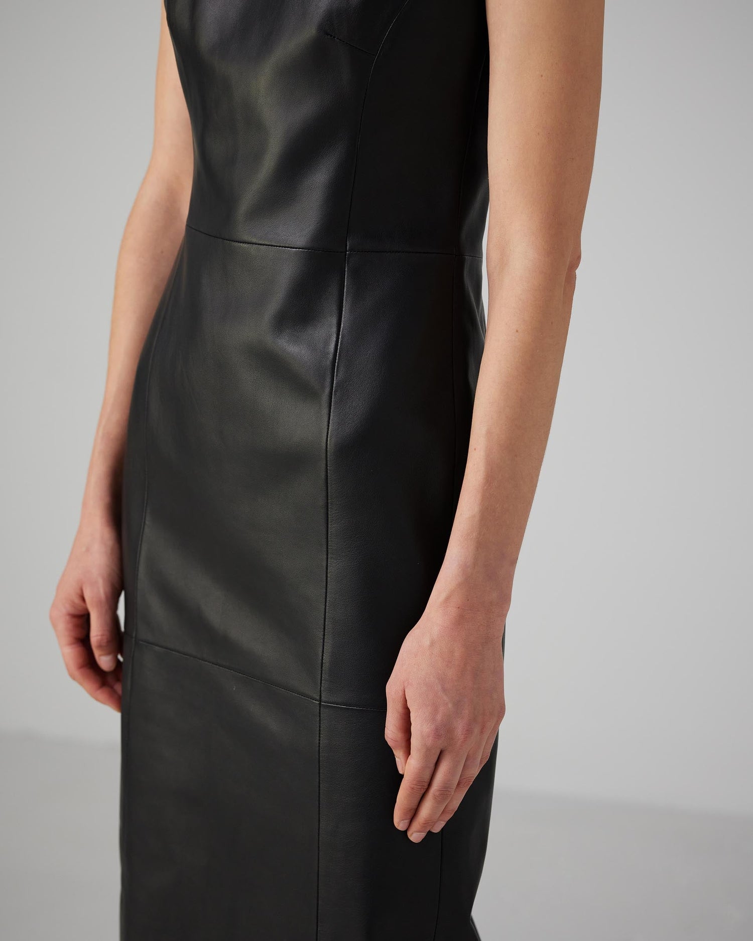 Grace Dress in Leather- Black