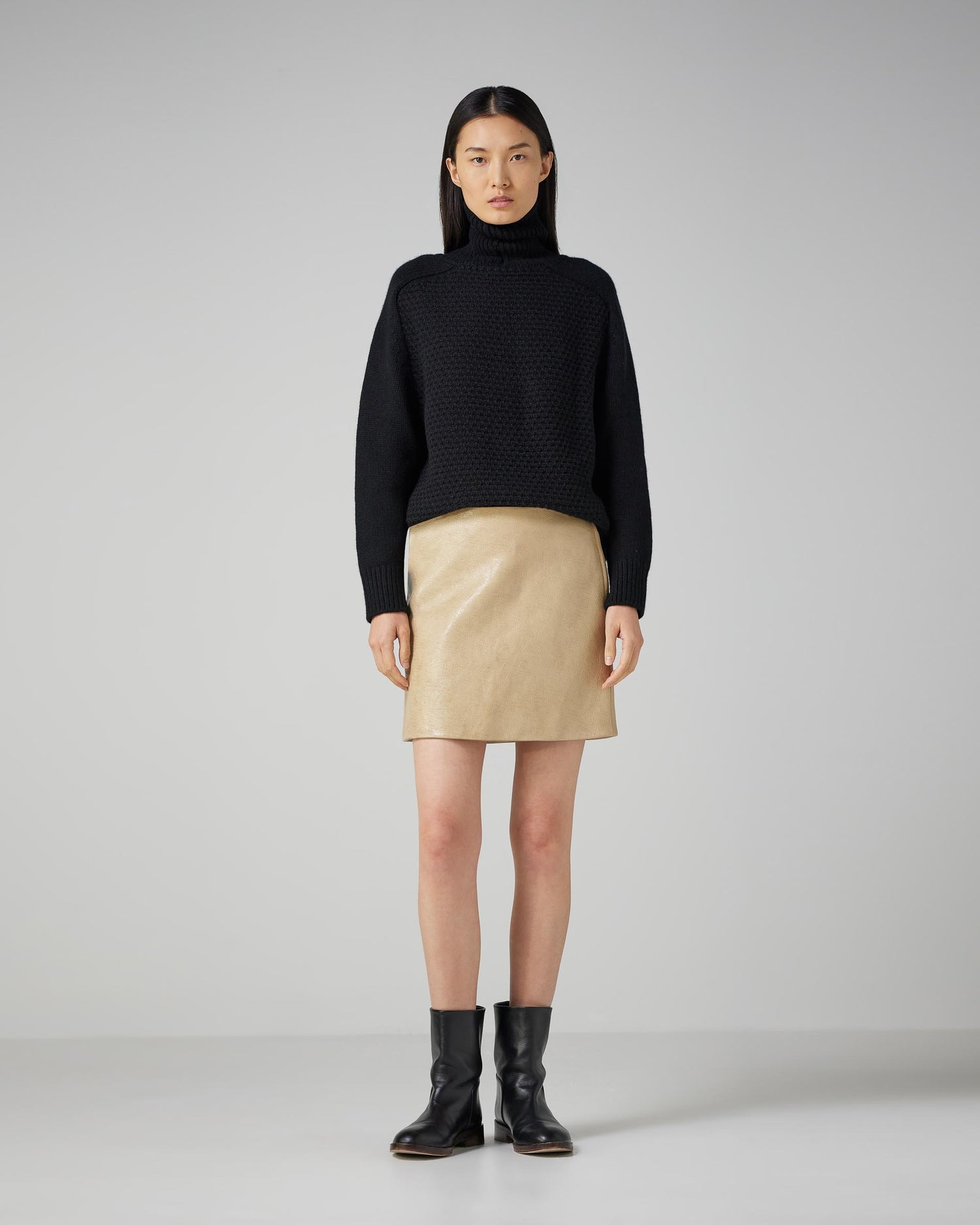 Francoise Turtleneck in Cashmere, Black