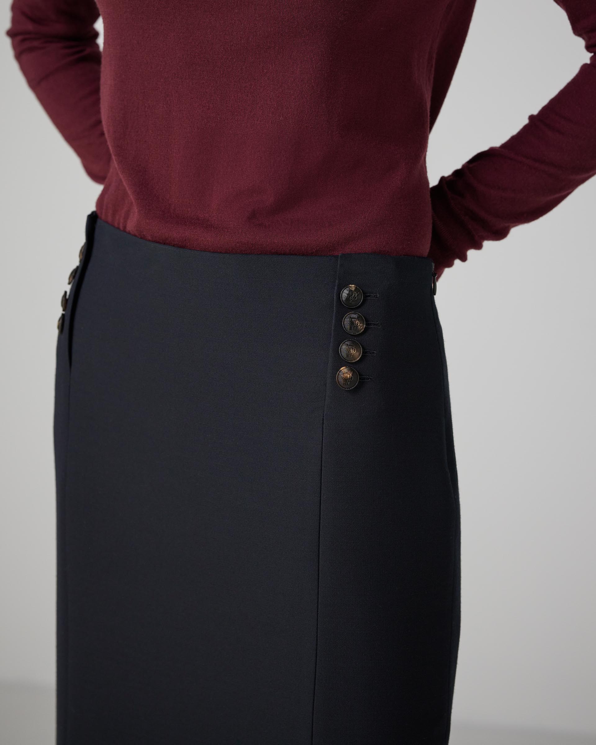 Nova Skirt in Wool Viscose, Black