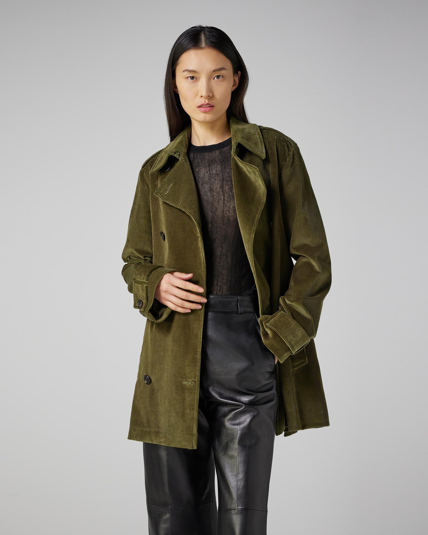 Charlotte Trench in Corduroy, Militare