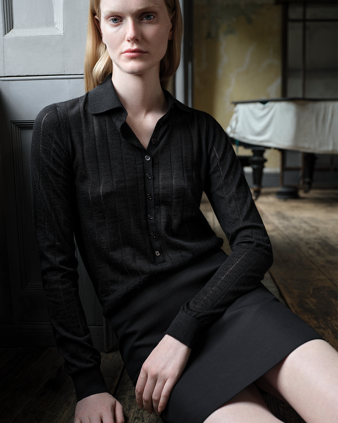 Cecily Miniskirt in Wool Viscose, Black