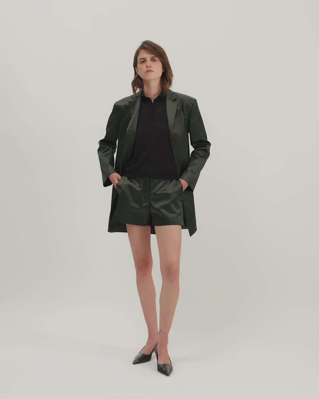 Belle Shorts in Technical Cotton, Olive