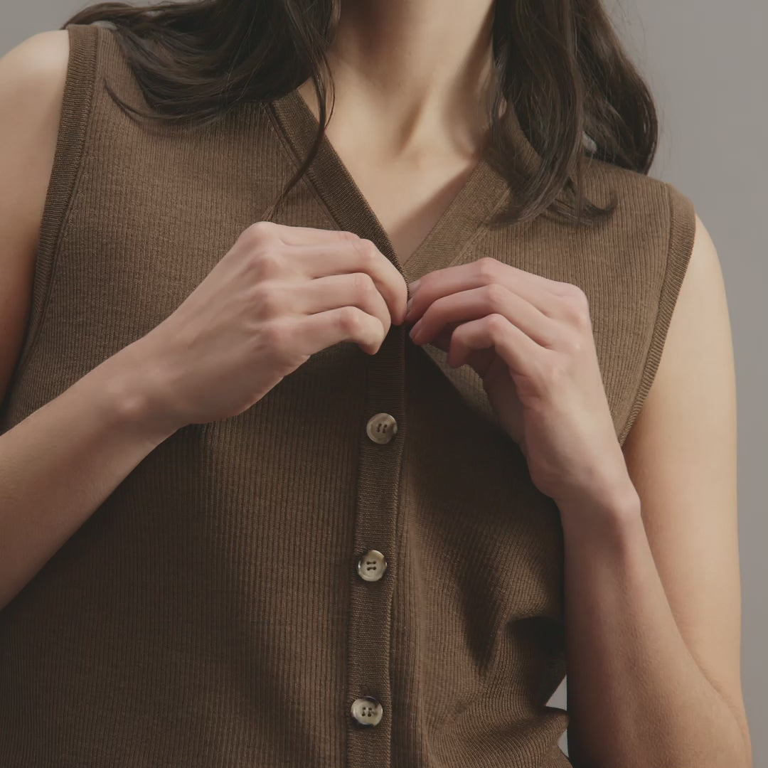 Alice Vest in Merino Wool, Camel