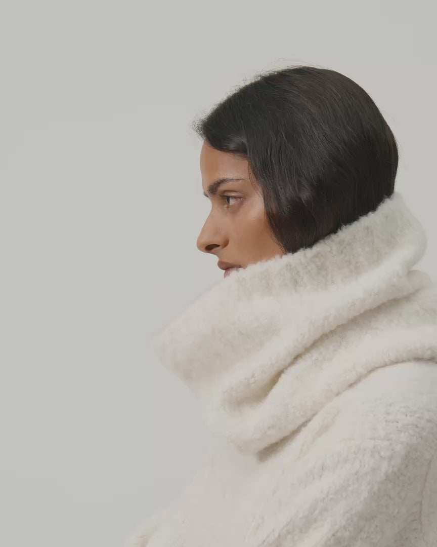 Lee Snood In Wool-Silk Boucle, Cream