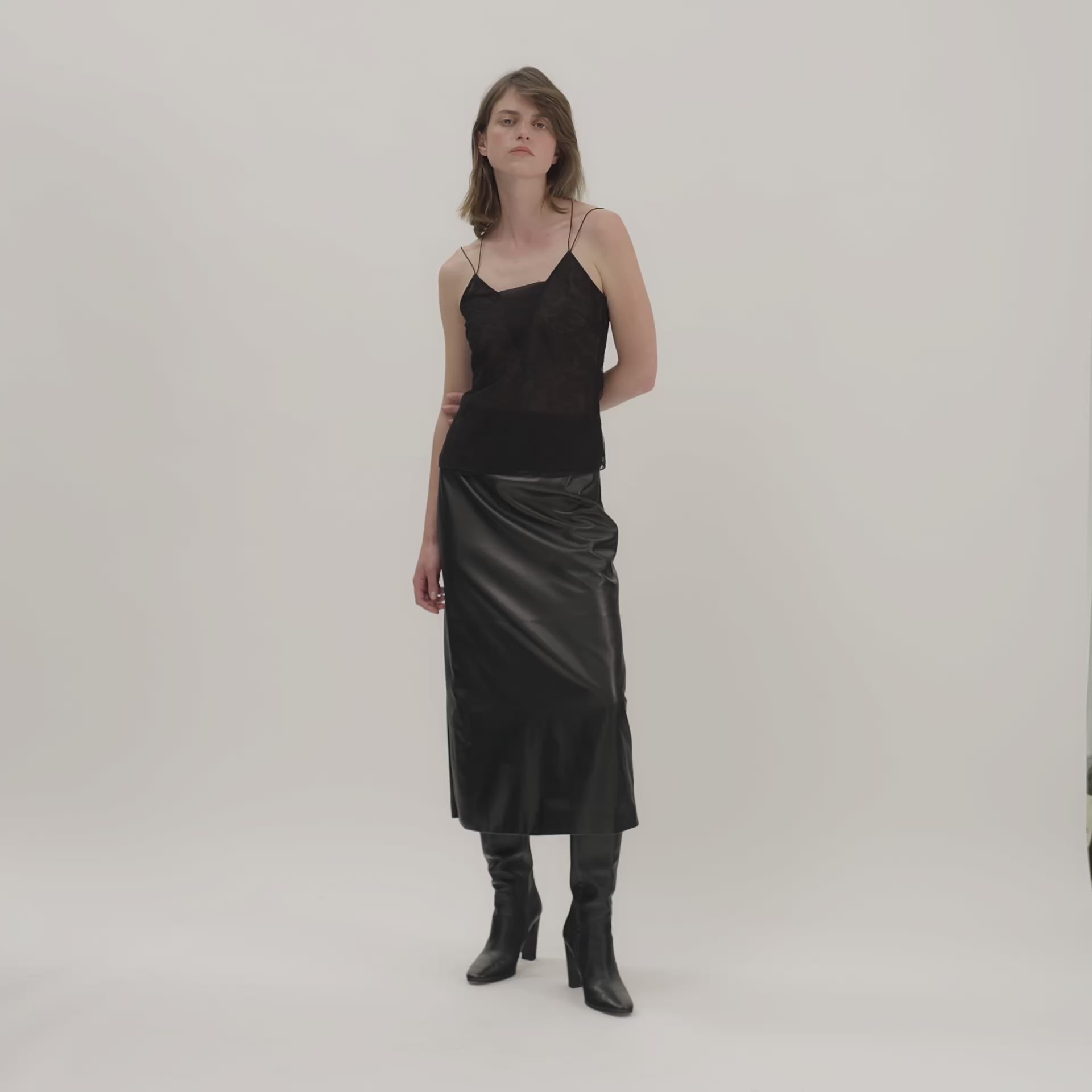 Mariana Camisole in Lace, Black