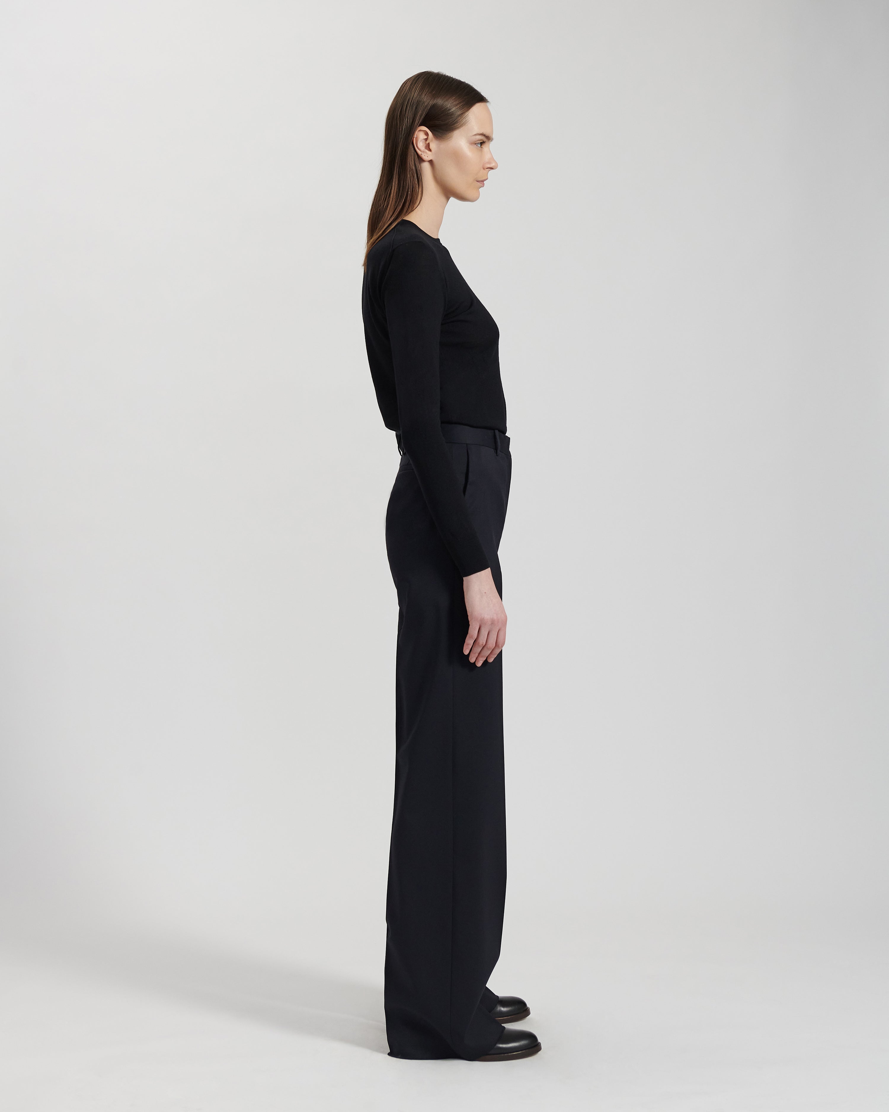 Anya Trouser in Starched Wool, Navy